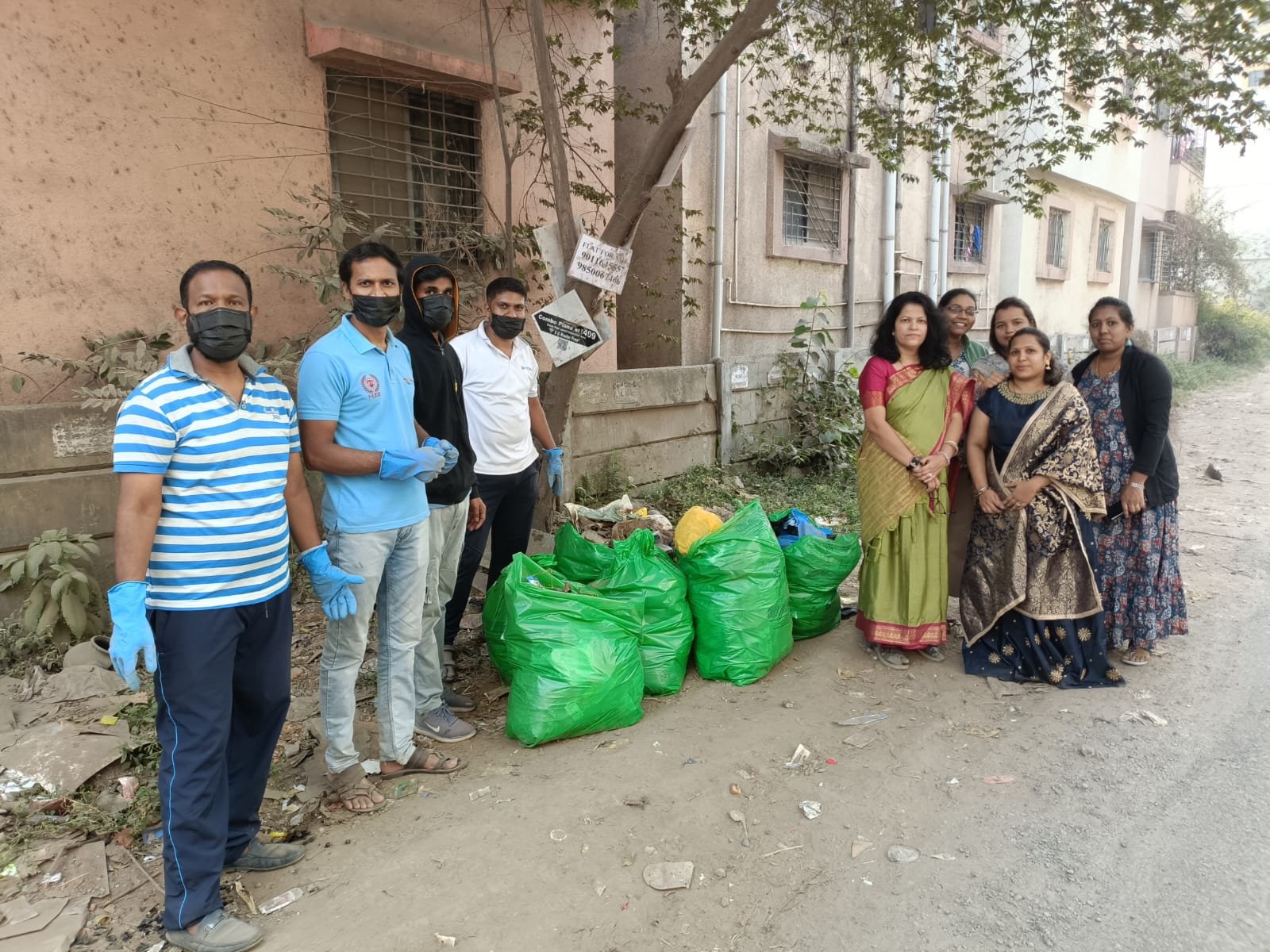 Clening on 40 ft Rd, Manjari 04-12-2025 1